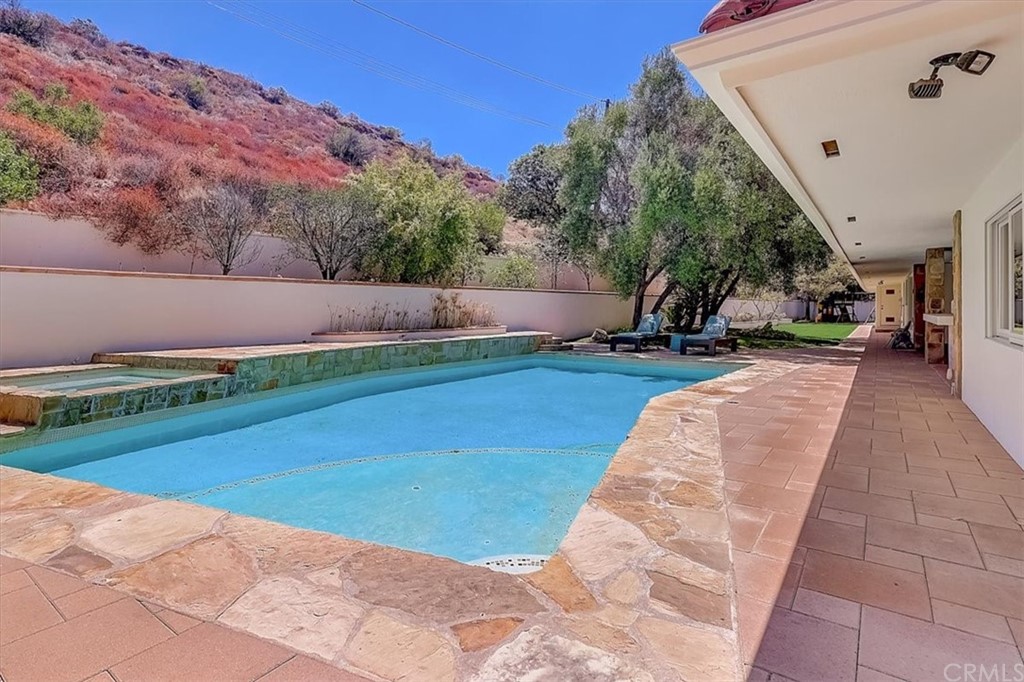 12392 Ranchview Drive Santa Ana, CA 92705 - Photo 60 of 72