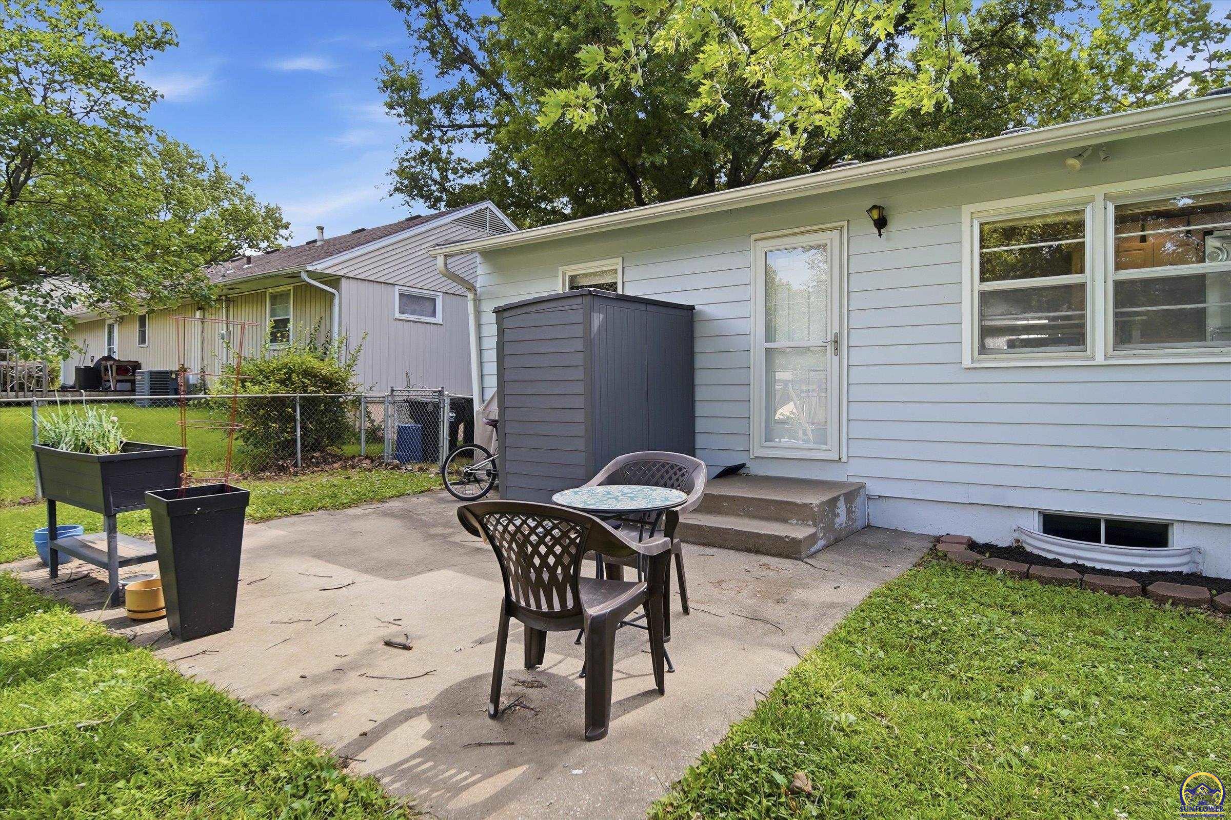 2543 Southwest Kent Street Topeka, KS 66614 - Photo 38 of 38