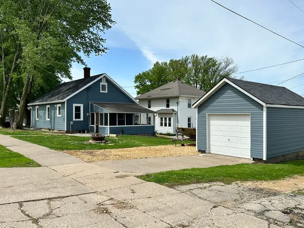 $160,000 | 32 Stephens Street, Preston, IA 52069