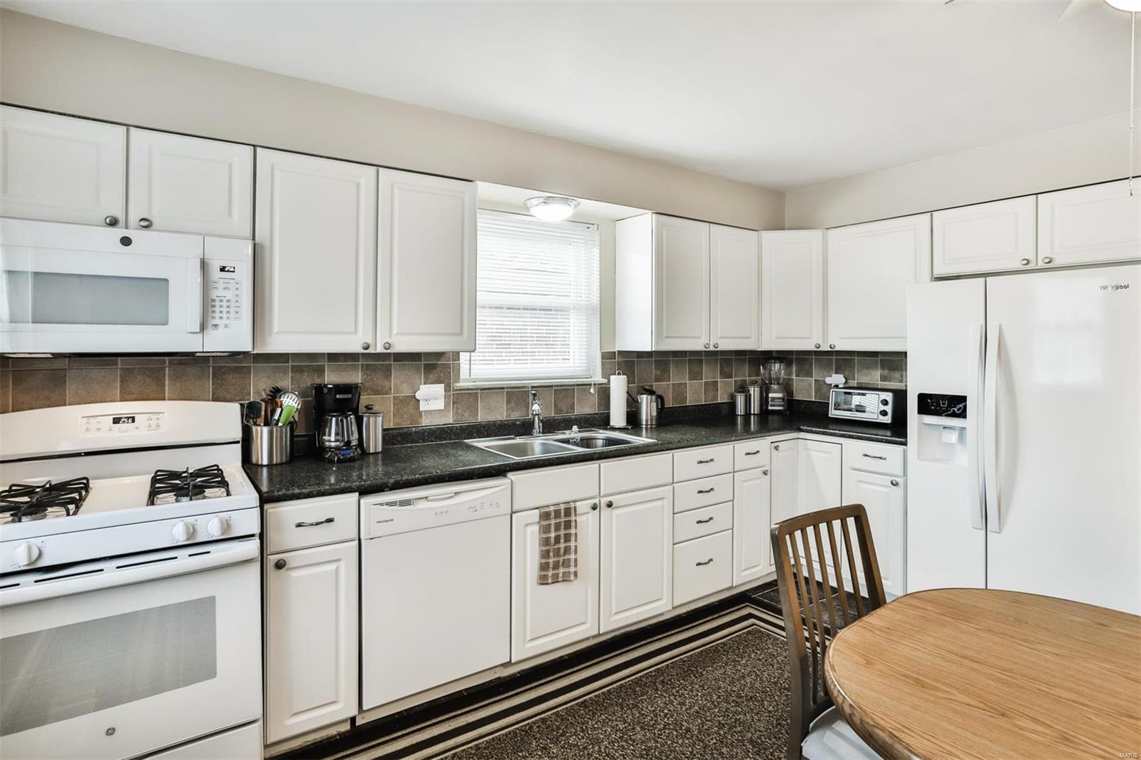 6130 Morgan Ford Road St. Louis, MO 63116 - Photo 15 of 36 Gallery Image 15
