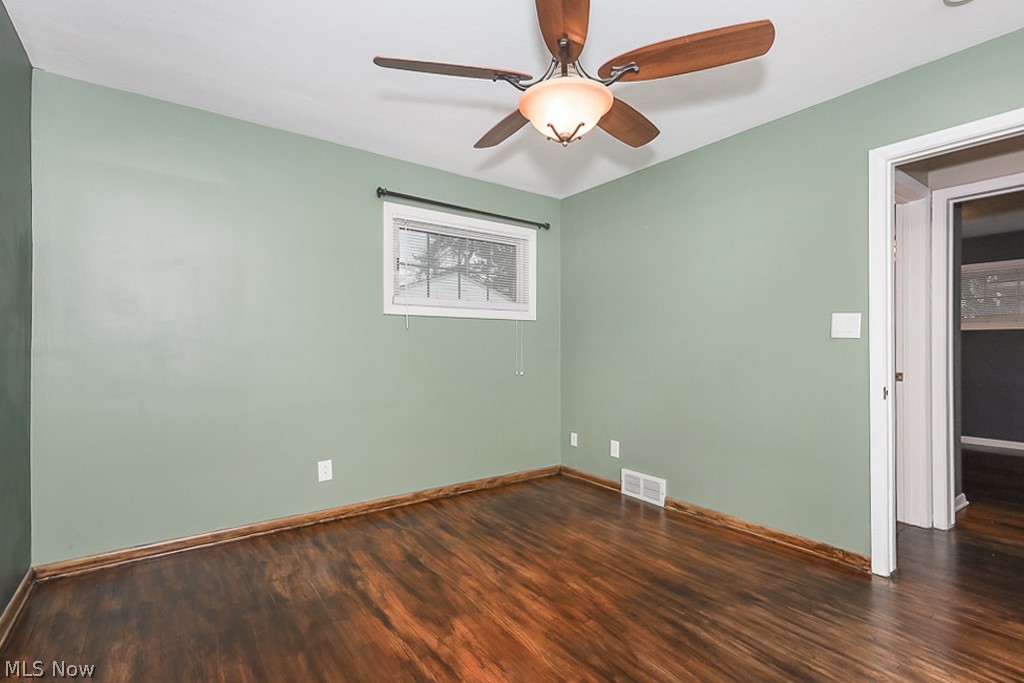 28714 Forest Road Willowick, OH 44095 - Photo 11 of 24 Gallery Image 11