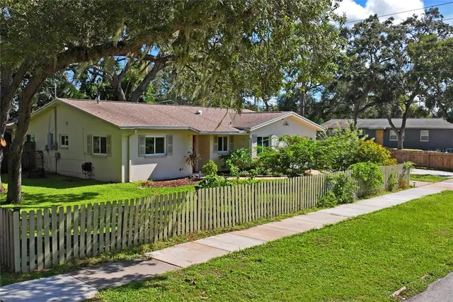 $3,400 | 1282 Palm Street, Clearwater, FL 33755