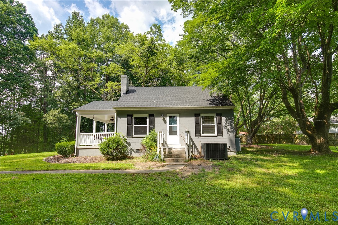 9215 Mapleway Road Henrico, VA 23229 - Photo 2 of 24 Gallery Image 2