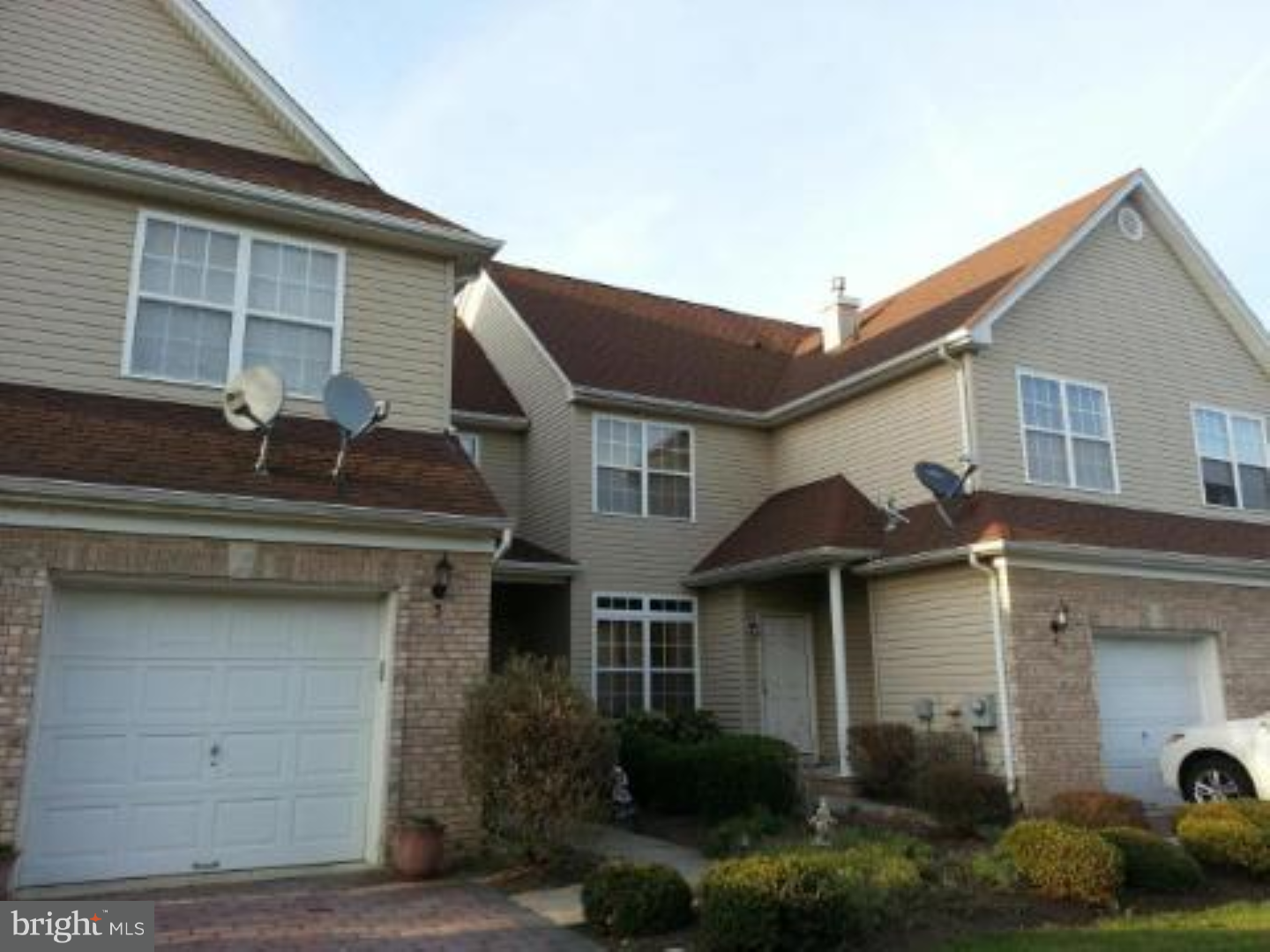 5 Tennyson Road East Windsor, NJ 08520 - Photo 1 of 7 Gallery Image 1