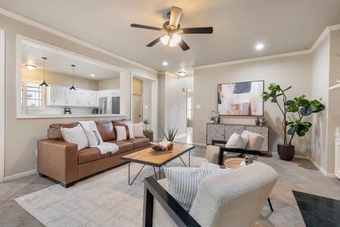 $649,800 | 39327 Lago Drive, Magnolia, TX 77354