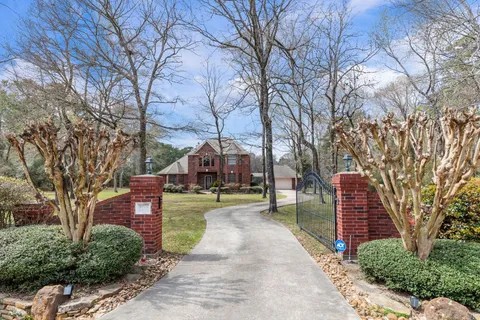 $649,800 | 39327 Lago Drive, Magnolia, TX 77354