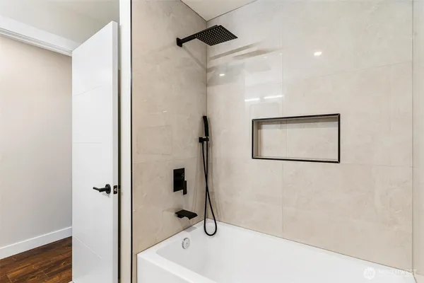 $775,000 | 7146 47th Avenue Southwest, Seattle, WA 98136