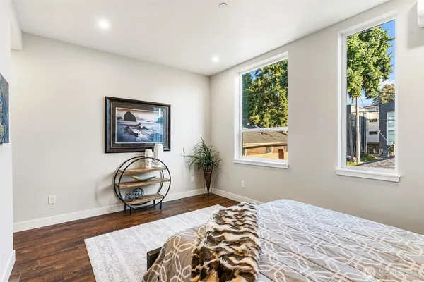 $775,000 | 7146 47th Avenue Southwest, Seattle, WA 98136
