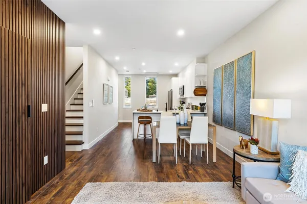 $775,000 | 7146 47th Avenue Southwest, Seattle, WA 98136
