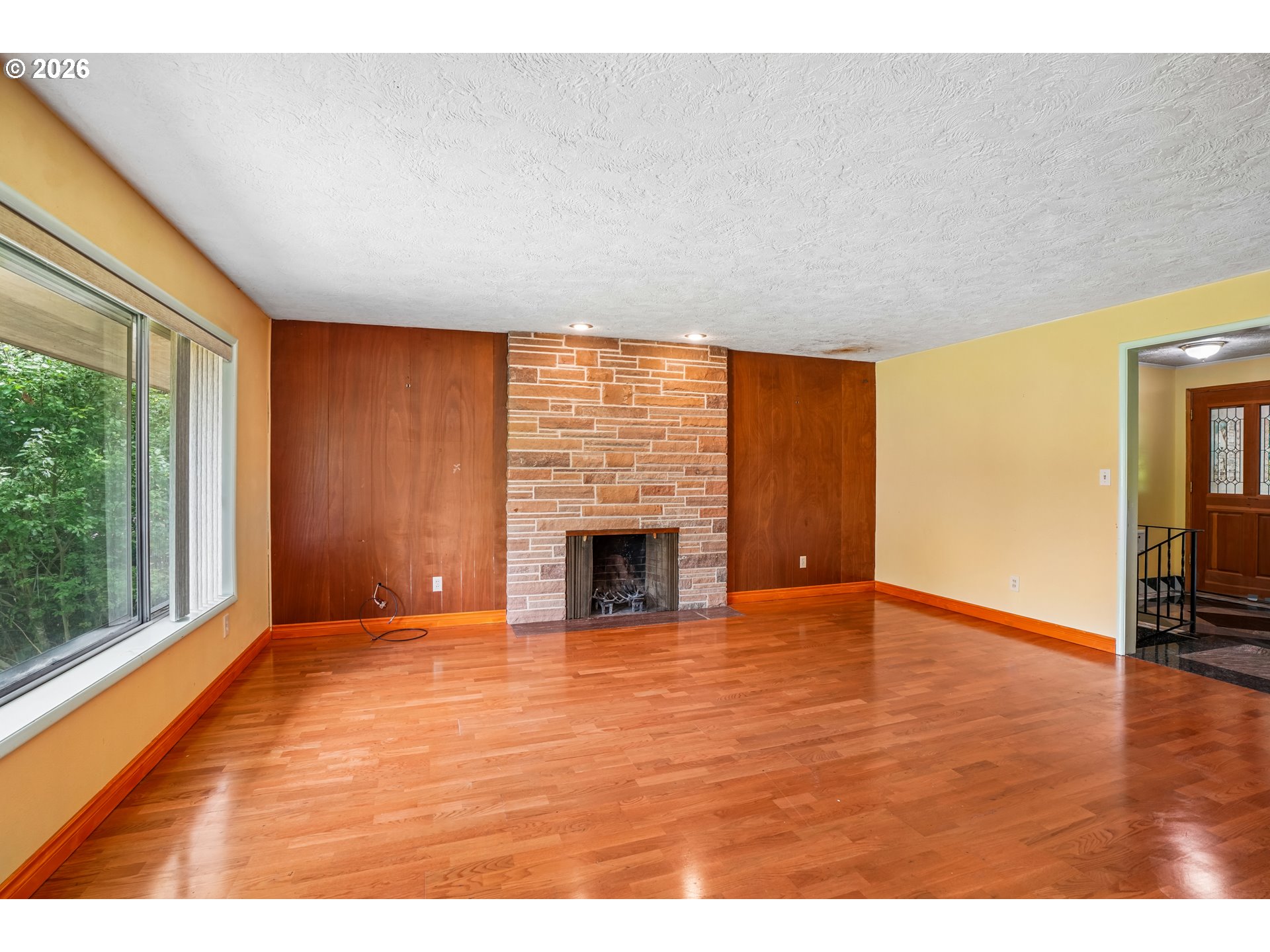 10975 Southwest Walnut Street Portland, OR 97223 - Photo 7 of 40