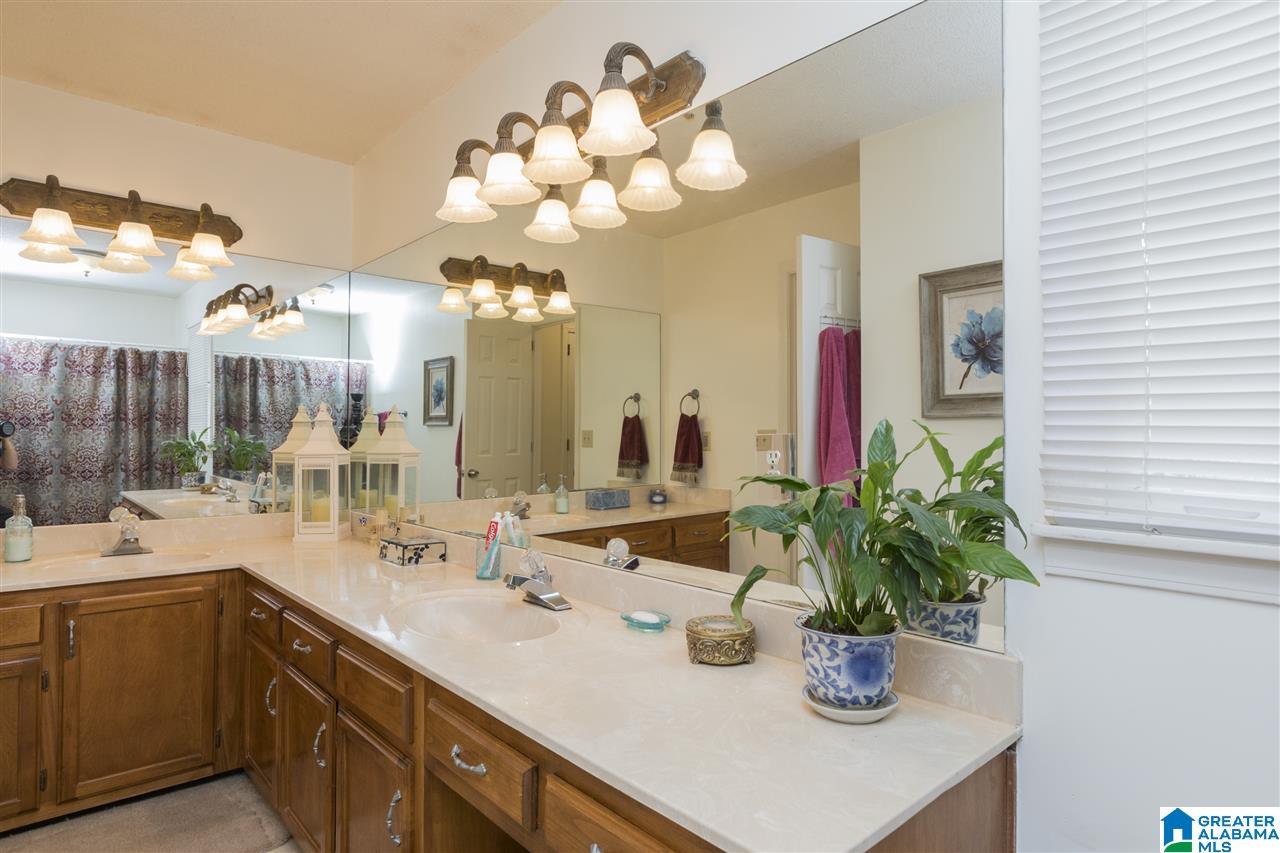 1317 Colonial Way Alabaster, AL 35007 - Photo 32 of 45