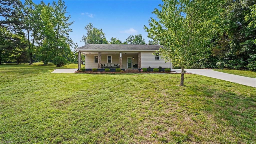 5172 Payne Street Trinity, NC 27370 - Photo 3 of 39