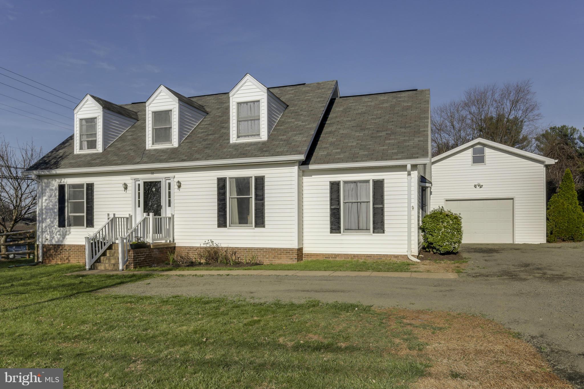 10 Rappahannock Street Warrenton, VA 20186 - Photo 2 of 30 Exterior (Front)