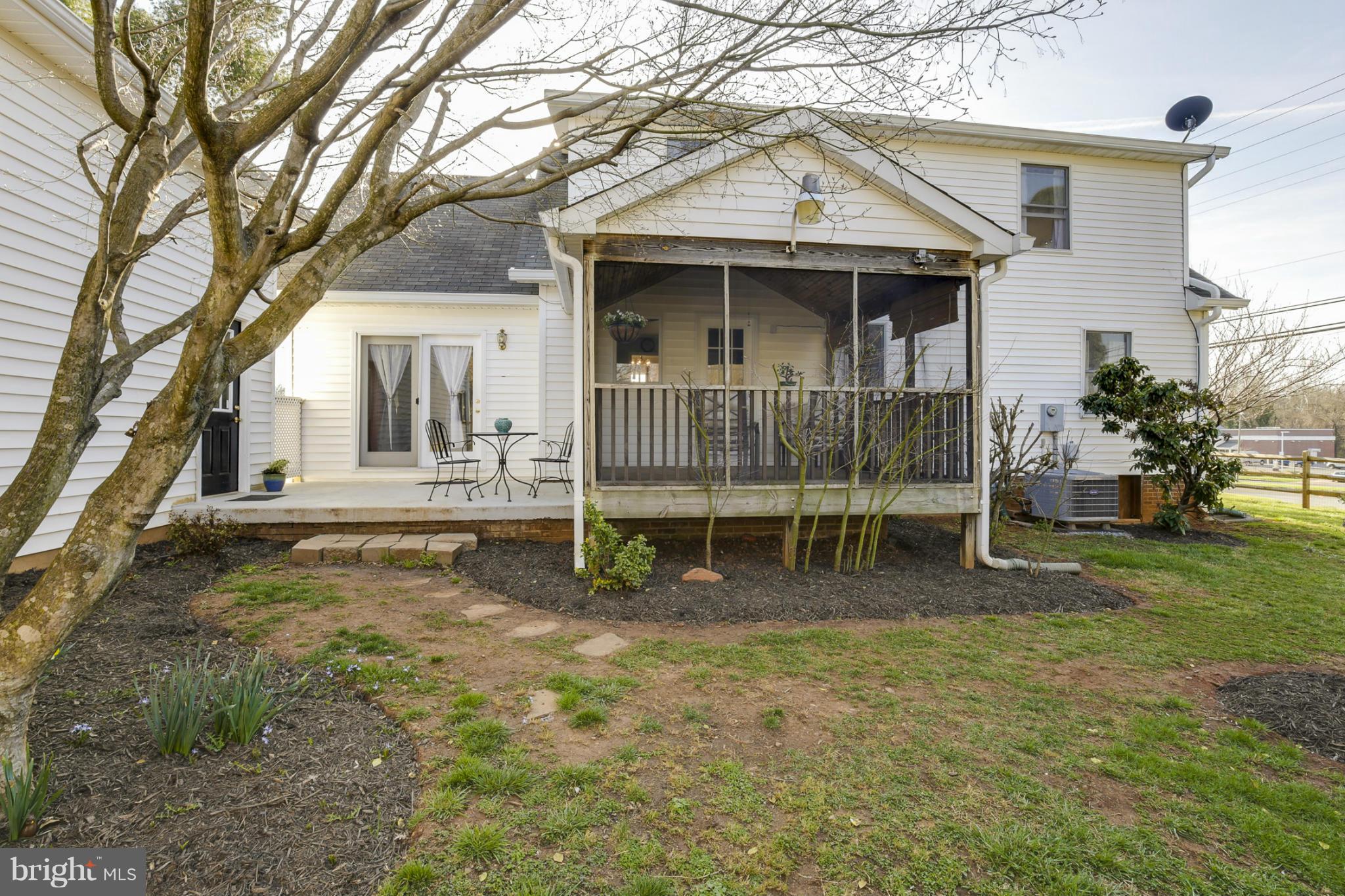10 Rappahannock Street Warrenton, VA 20186 - Photo 5 of 30 Exterior (Rear)