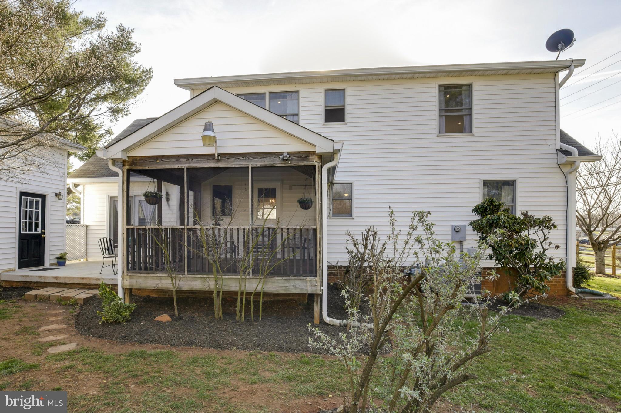 10 Rappahannock Street Warrenton, VA 20186 - Photo 7 of 30 Exterior (Rear)