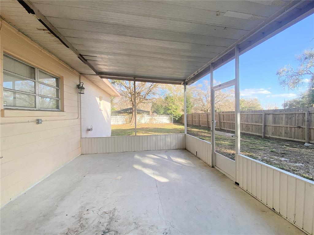 390 16th Street Northeast Winter Haven, FL 33881 - Photo 22 of 25