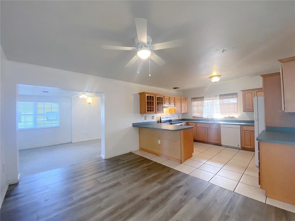 390 16th Street Northeast Winter Haven, FL 33881 - Photo 5 of 25