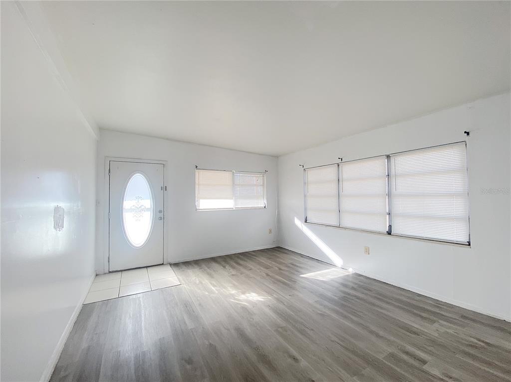 390 16th Street Northeast Winter Haven, FL 33881 - Photo 10 of 25