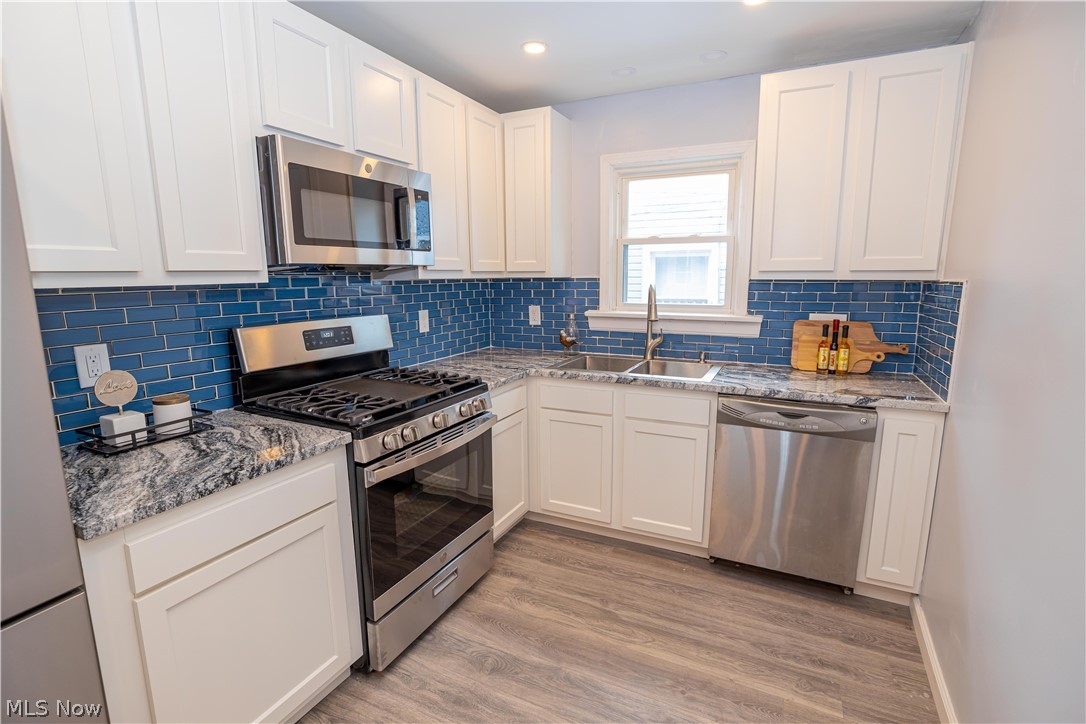3753 Grosvenor Road South Euclid, OH 44118 - Photo 13 of 31