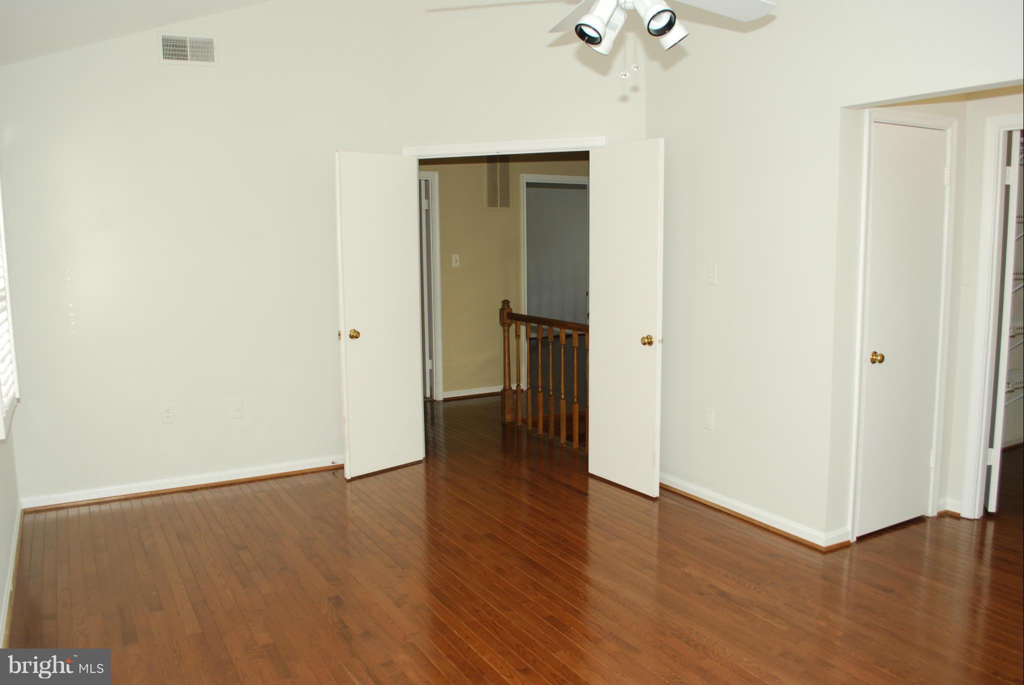 2214 Wakerobin Lane Reston, VA 20191 - Photo 16 of 30 Bedroom (Master)