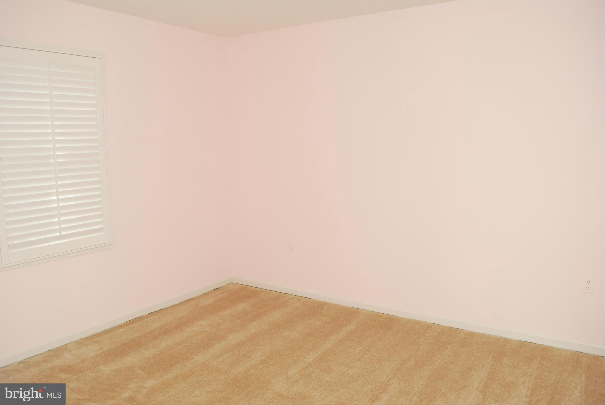 2214 Wakerobin Lane Reston, VA 20191 - Photo 17 of 30 Bedroom
