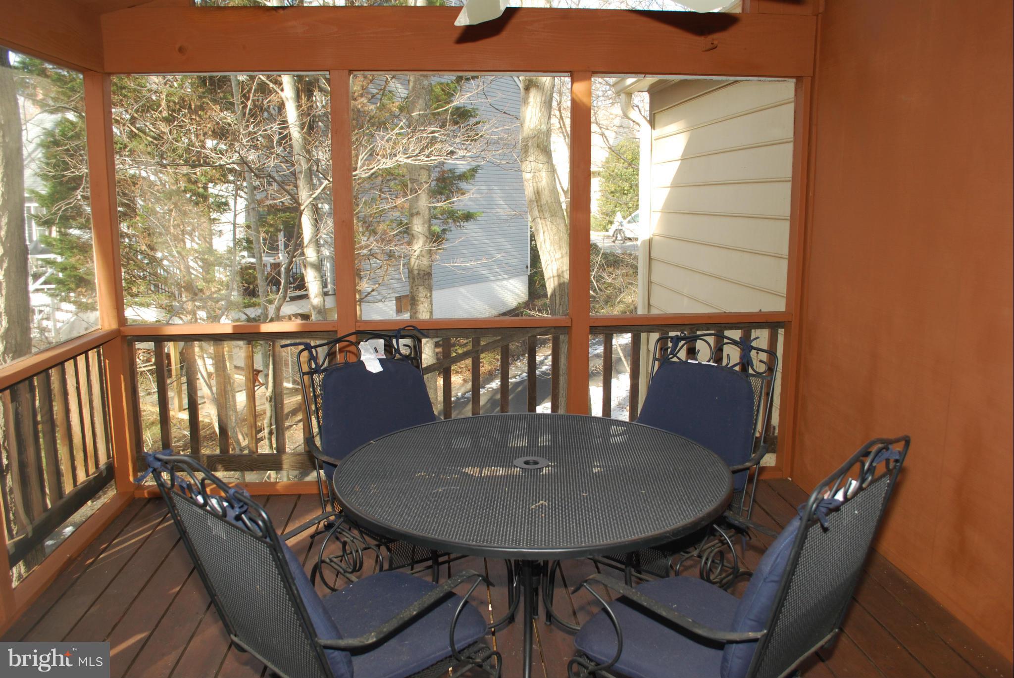 2214 Wakerobin Lane Reston, VA 20191 - Photo 28 of 30 View