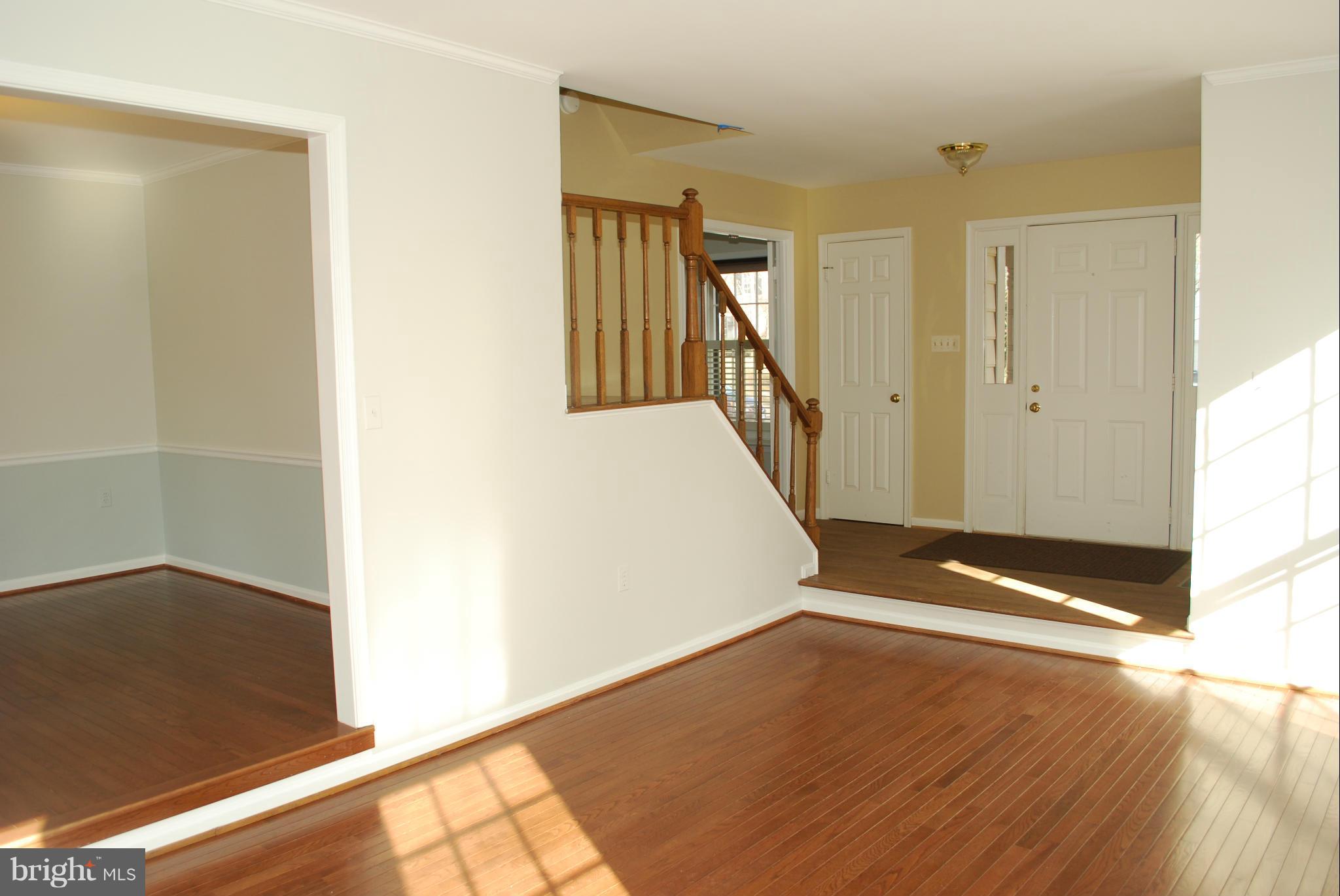 2214 Wakerobin Lane Reston, VA 20191 - Photo 5 of 30 Interior (General)