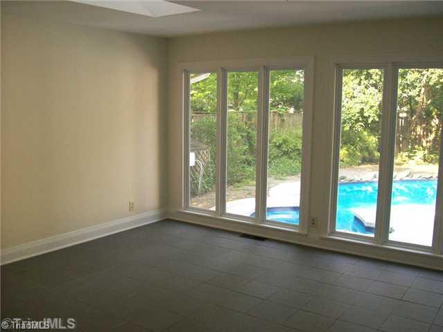 116 Kensington Road Greensboro, NC 27403 - Photo 10 of 16 Interior Space/Layout.