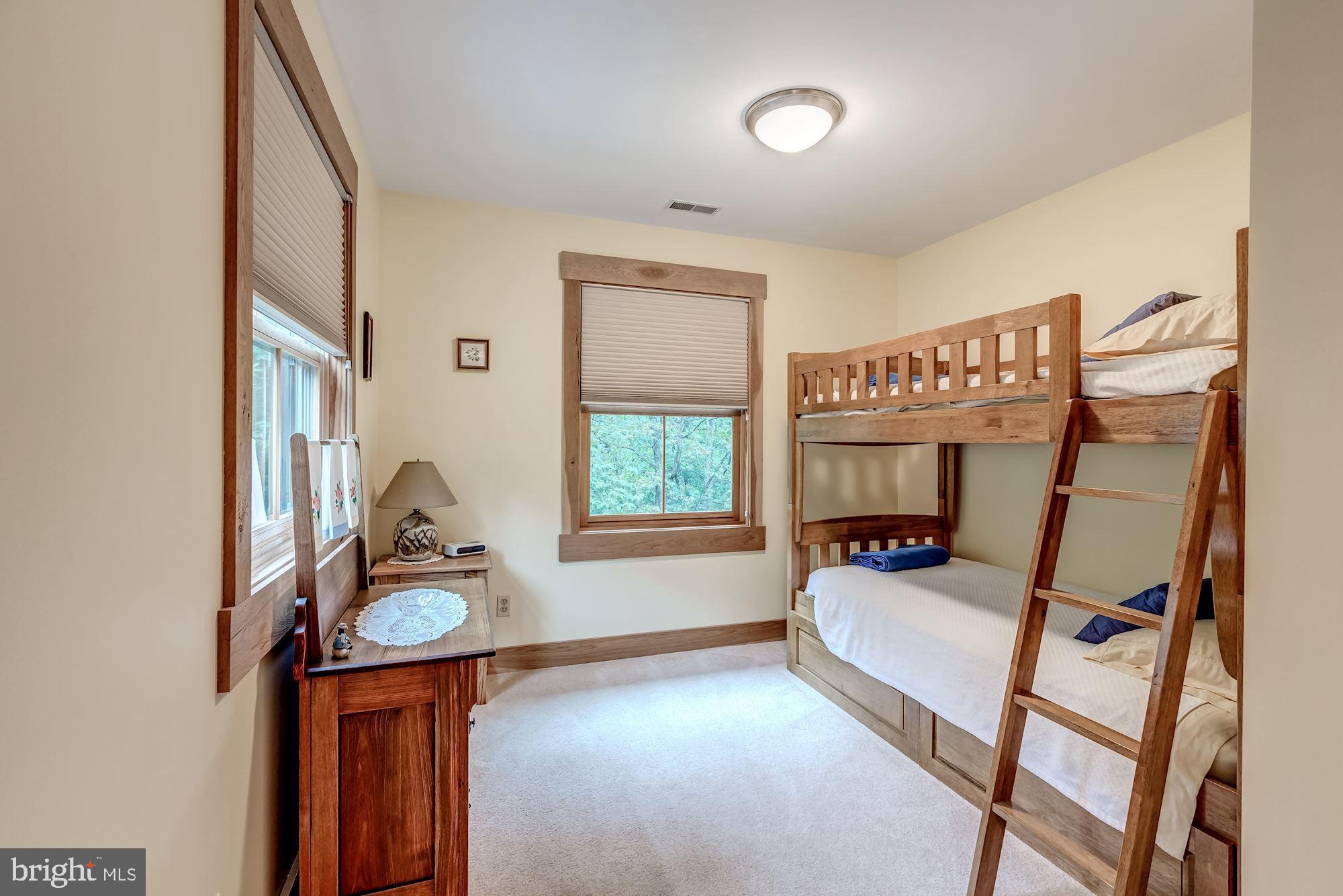 41407 Stumptown Road Leesburg, VA 20176 - Photo 20 of 28 Third Bedroom