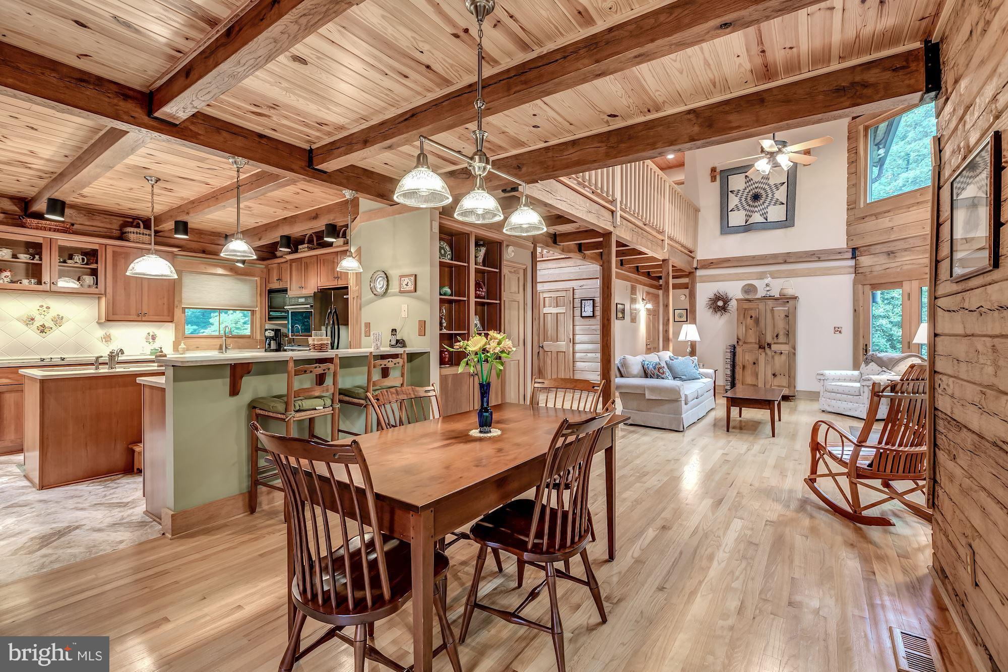 41407 Stumptown Road Leesburg, VA 20176 - Photo 5 of 28 Stunning Post and Beam Construction