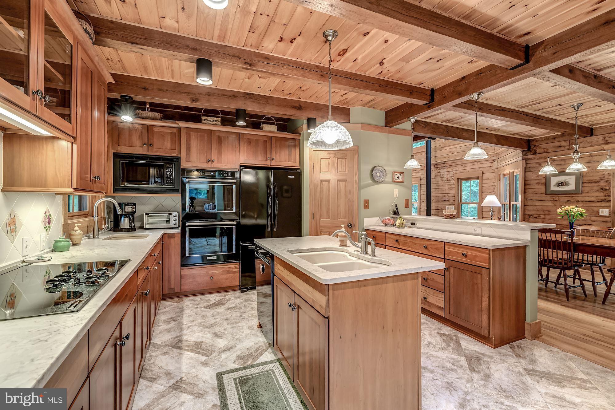 41407 Stumptown Road Leesburg, VA 20176 - Photo 8 of 28 Gourmet Kitchen