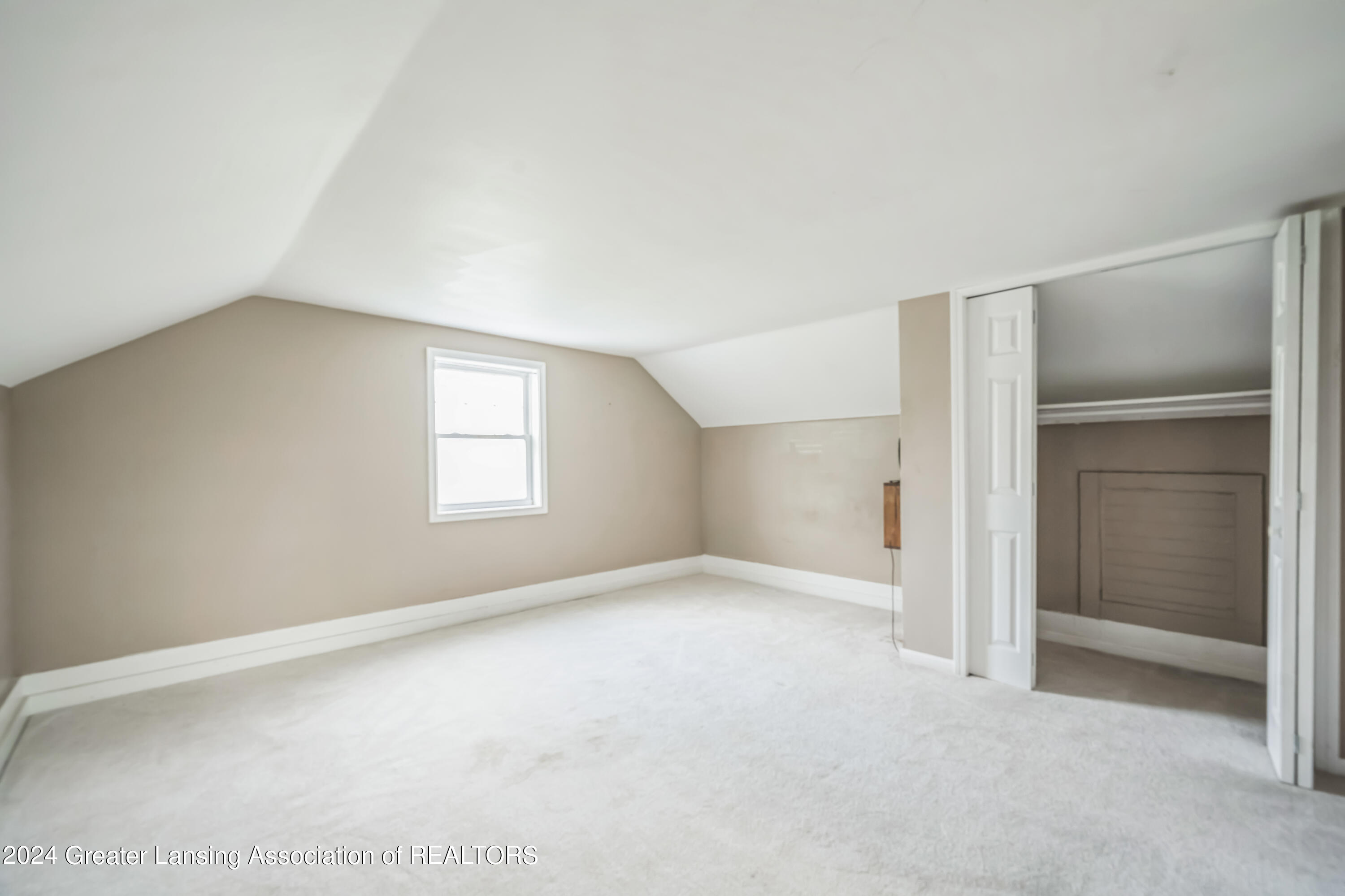 712 West Barnes Road Mason, MI 48854 - Photo 20 of 22 2nd Floor Bedroom