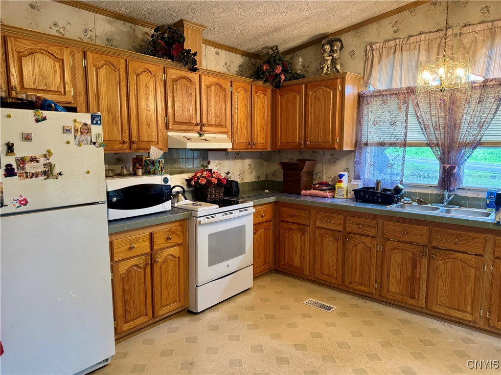 304 Griffin Road German Flatts, NY 13407 - Photo 3 of 19