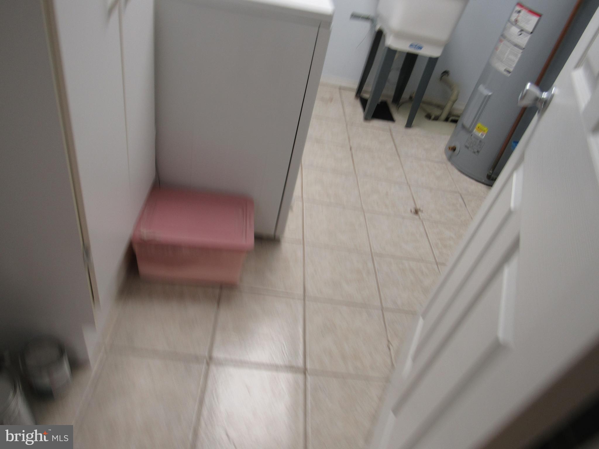 6301 Fieldvale Road Baltimore, MD 21237 - Photo 27 of 28 a bathroom with a sink