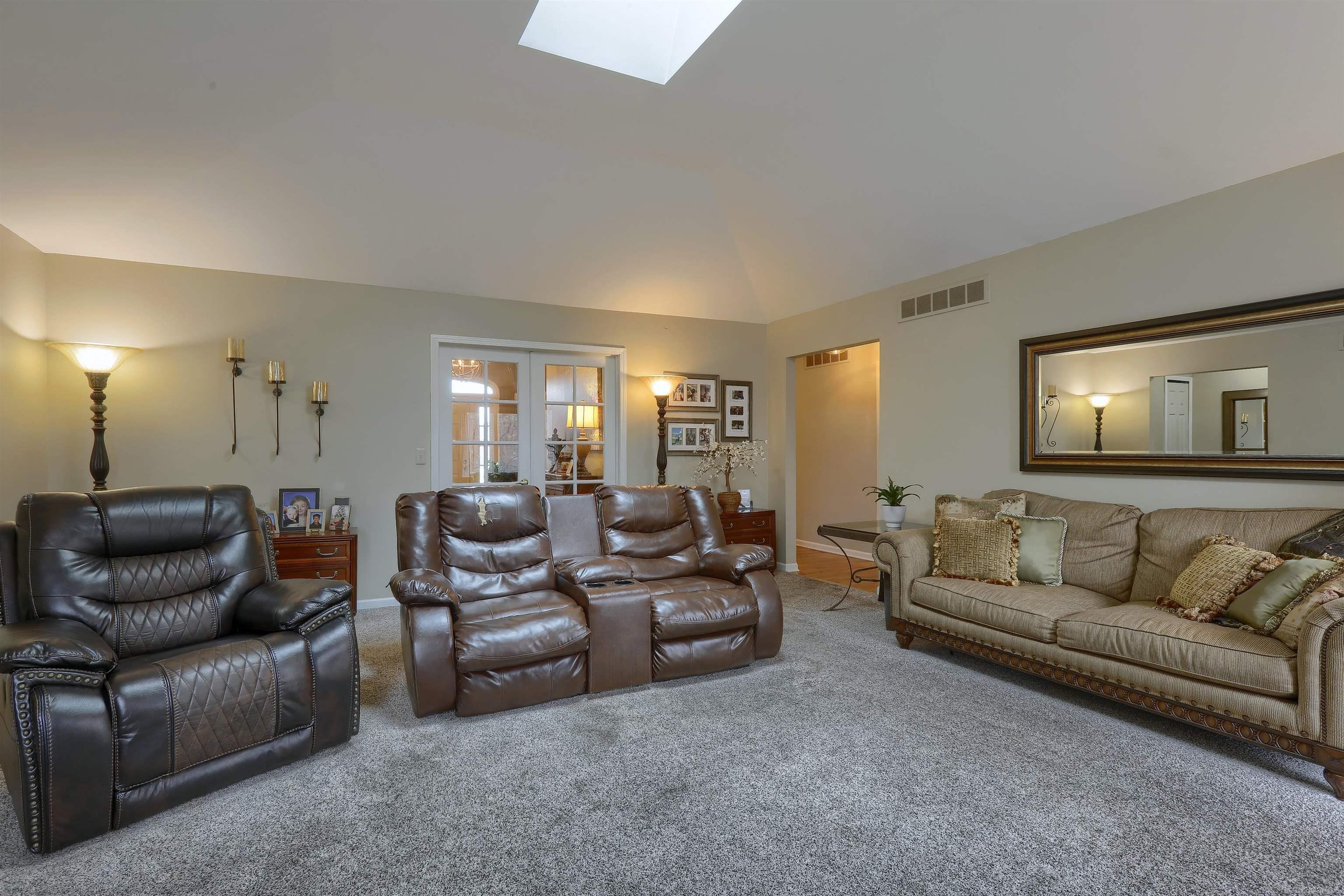 38895 Ridgeview Circle, Unit 58 Clinton Township, MI 48036 - Photo 7 of 33