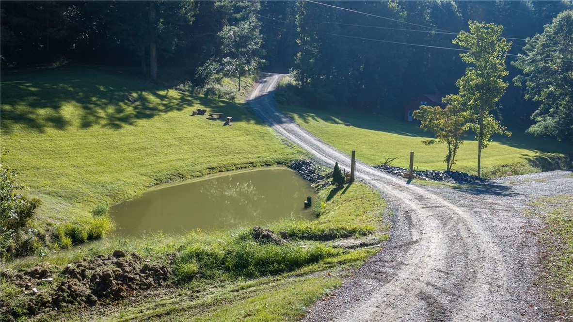 283 Deer Ridge Road Crumpler, NC 28617 - Photo 12 of 23 Gallery Image 12