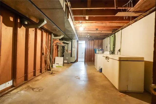 $220,000 | 8304 Willow Way, Raytown, MO 64138