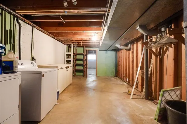 $220,000 | 8304 Willow Way, Raytown, MO 64138