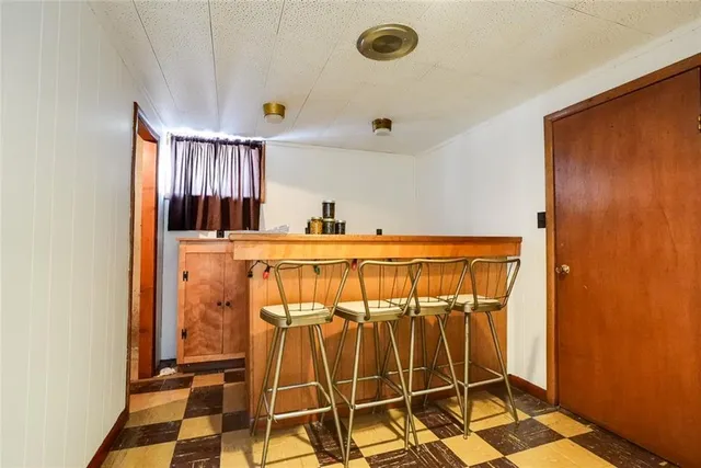 $220,000 | 8304 Willow Way, Raytown, MO 64138