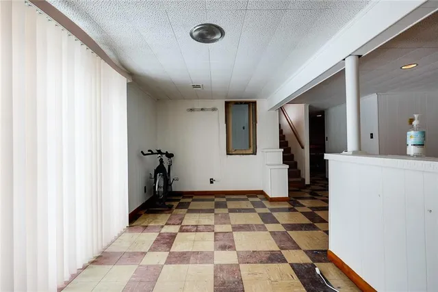 $220,000 | 8304 Willow Way, Raytown, MO 64138