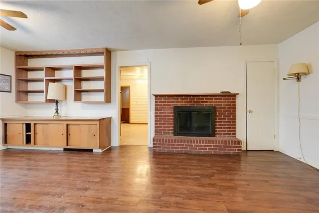 $220,000 | 8304 Willow Way, Raytown, MO 64138