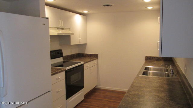 1620 North Wilmot Road, Unit M103 Tucson, AZ 85712 - Photo 4 of 18