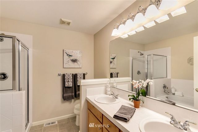 $730,000 | 12210 Northeast 24th Street, Unit 109, Bellevue, WA 98005