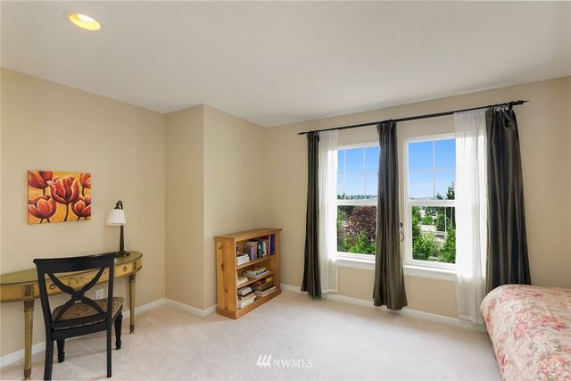 $730,000 | 12210 Northeast 24th Street, Unit 109, Bellevue, WA 98005