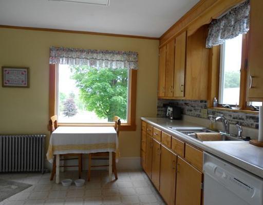 44 Patterson Street Hampden, ME 04444 - Photo 8 of 23 Kitchen.