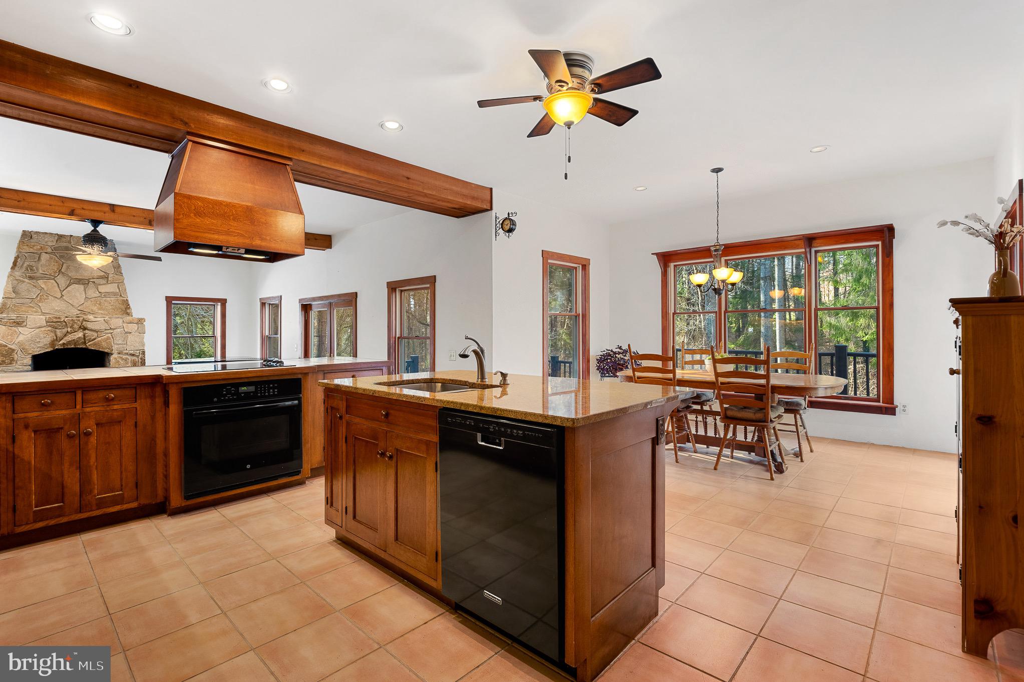 12834 Jesse Smith Road Mount Airy, MD 21771 - Photo 15 of 66 Gallery Image 15