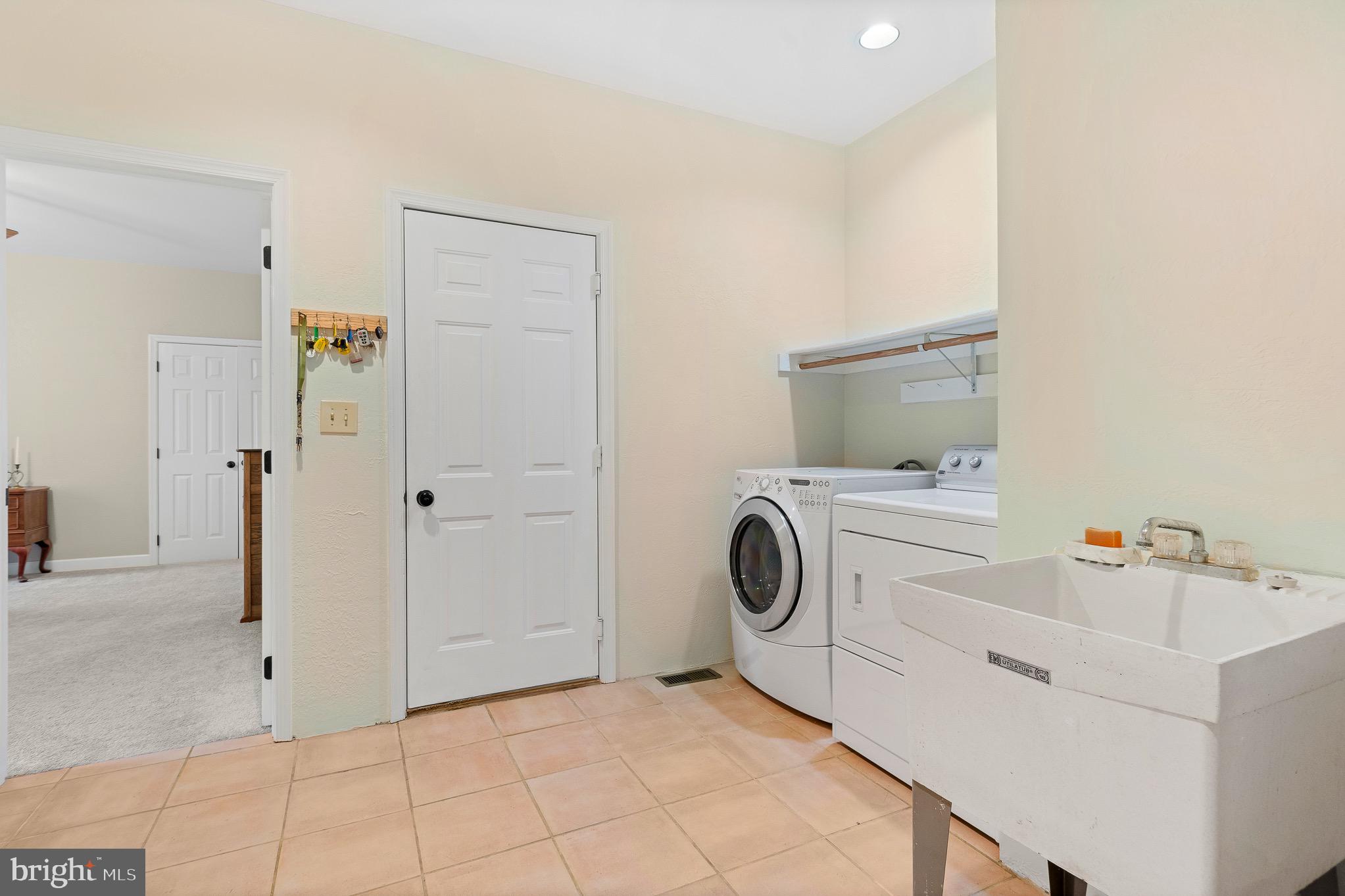 12834 Jesse Smith Road Mount Airy, MD 21771 - Photo 31 of 66 1st Floor Laundry