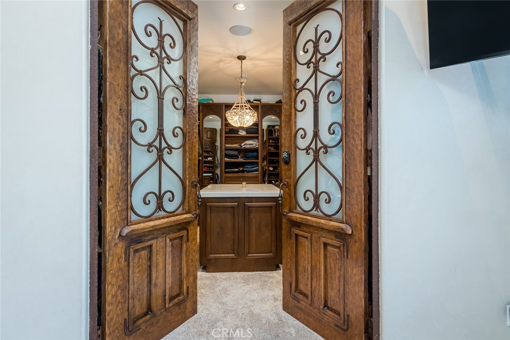 330 Kempton Road Glendale, CA 91202 - Photo 25 of 75