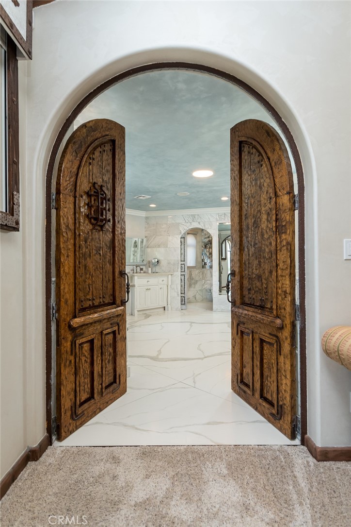 330 Kempton Road Glendale, CA 91202 - Photo 27 of 75