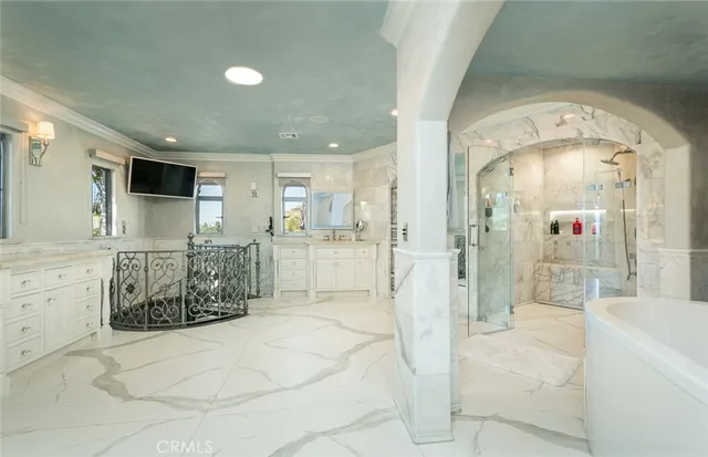 $5,795,000 | 330 Kempton Road, Glendale, CA 91202